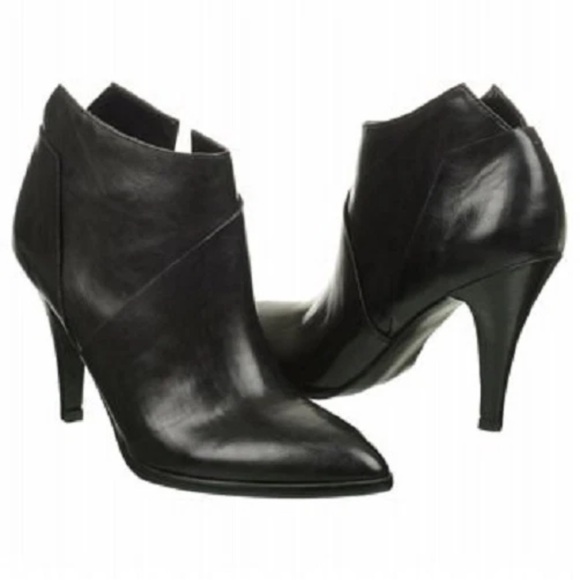 Carlos Santana Equinox Sleek Black Heeled Boots 9 NWT - Picture 2 of 6